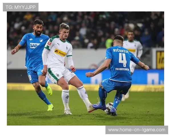 德甲门兴中场直传,前锋单刀完成致命